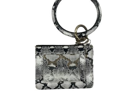 Wristlet By Clothes Mentor In Snakeskin Print, Size:Small Online