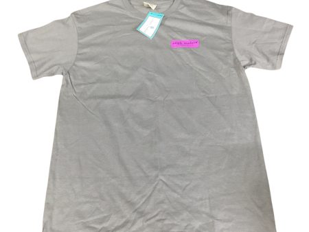 Top Short Sleeve By Simply Southern In Grey, Size: M Online now