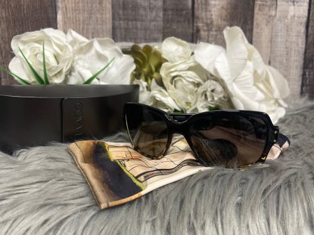 Sunglasses Designer By Oliver Peoples For Sale