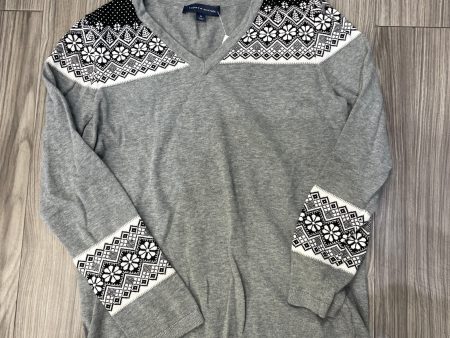 Sweater By Tommy Hilfiger In Grey, Size: M Hot on Sale